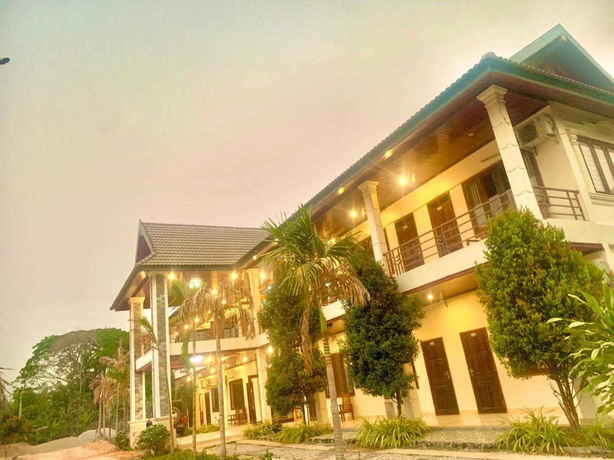 Garden Resort Ванг Виенг Екстериор снимка
